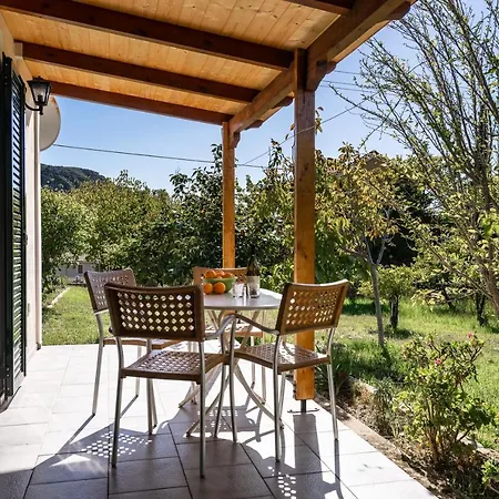 Pantelios Village 2 Apartman *